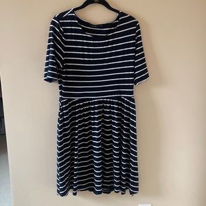 Apt 9 striped black and white t-shirt dress with pockets
